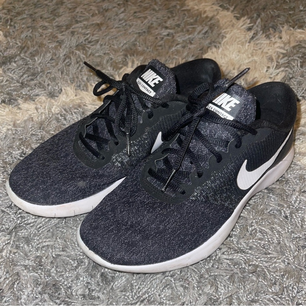 nike flex contact running shoes